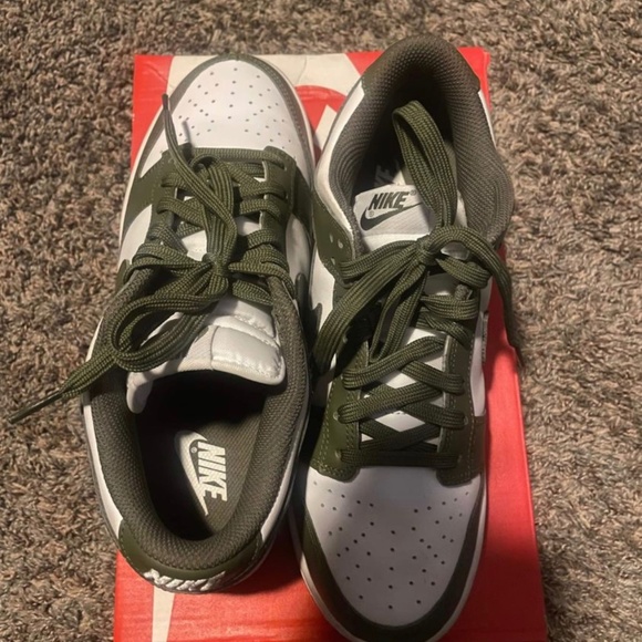 womens nike shoes olive green